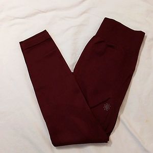 SALE! NWT!! ARIQUE Ledderline Leggings